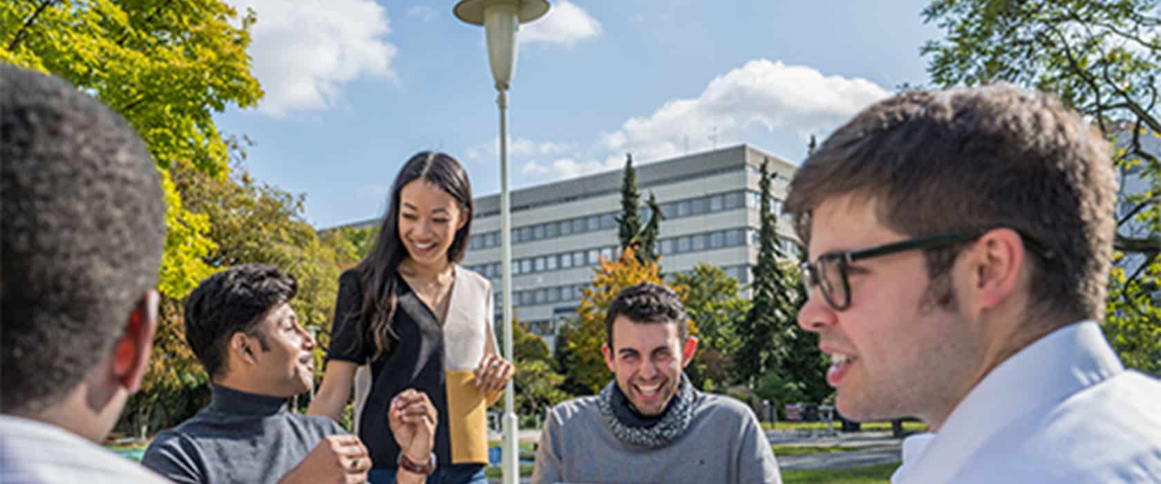Leading for good in the Social Impact Project at ESMT Berlin