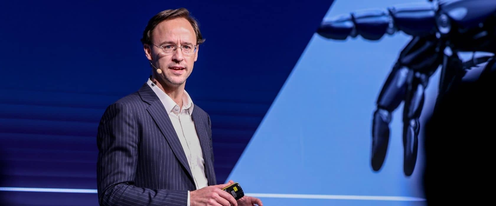 Navigating the AI Frontier: How Prospective Students Can Identify Truly AI-Ready Business Schools